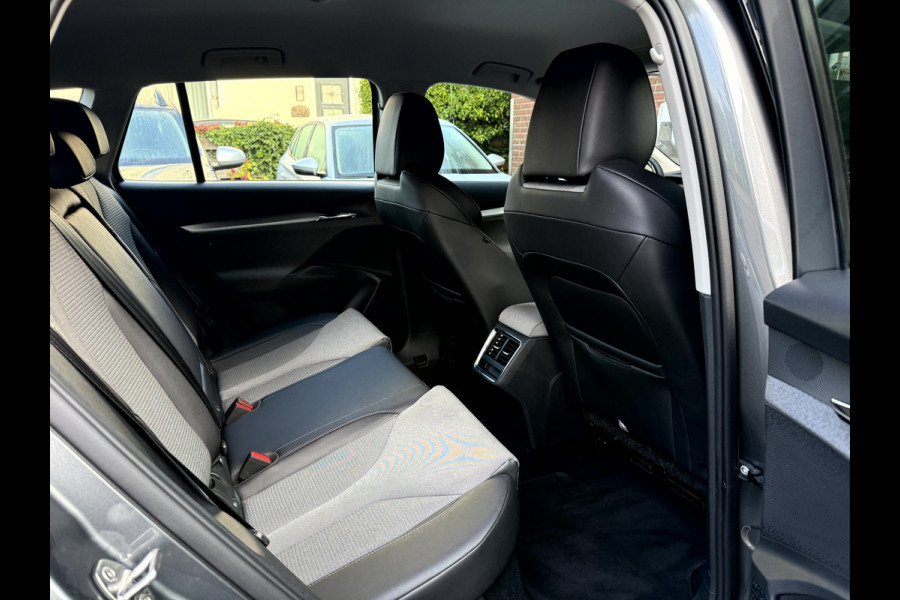 Škoda ENYAQ iV 60 SOH 93.4%, Camera, App Connect, Sfeerverlichting