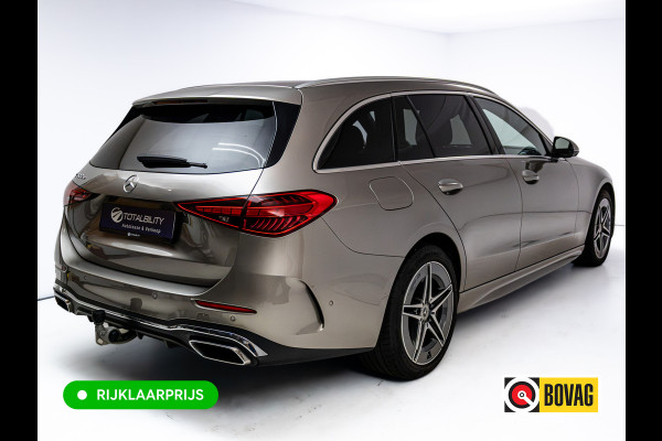Mercedes-Benz C-Klasse Estate 300 e AMG Line | Pano | Digital light | Automatische zitpositie | Sfeerverlichting | Focal audio | Elec. trekhaak | Stoelen elec. met geheugen, Stoelverw., 360 Camera, Adaptieve cruise, Elec klep, Incl. winterset op lmv