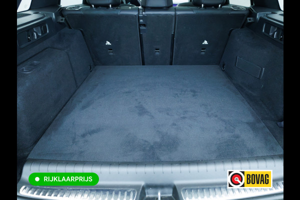 Mercedes-Benz C-Klasse Estate 300 e AMG Line | Pano | Digital light | Automatische zitpositie | Sfeerverlichting | Focal audio | Elec. trekhaak | Stoelen elec. met geheugen, Stoelverw., 360 Camera, Adaptieve cruise, Elec klep, Incl. winterset op lmv