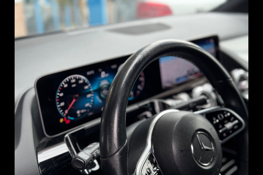 Mercedes-Benz B-Klasse 180 Launch Edition Premium 2020 AUT