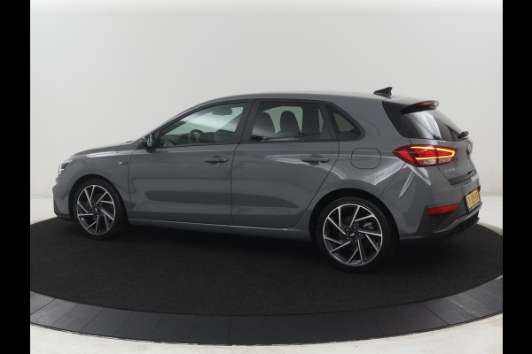 Hyundai i30 1.5 T-GDi MHEV N Line | Leder/Alcantara | Adaptive cruise | Camera | Park assist | Carplay | Climate control | Dodehoek detectie | Navigatie | Memory |