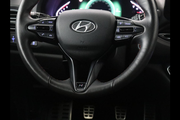 Hyundai i30 1.5 T-GDi MHEV N Line | Leder/Alcantara | Adaptive cruise | Camera | Park assist | Carplay | Climate control | Dodehoek detectie | Navigatie | Memory |