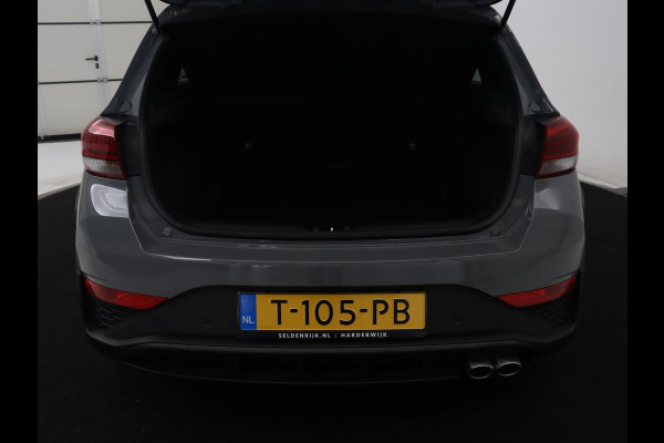 Hyundai i30 1.5 T-GDi MHEV N Line | Leder/Alcantara | Adaptive cruise | Camera | Park assist | Carplay | Climate control | Dodehoek detectie | Navigatie | Memory |