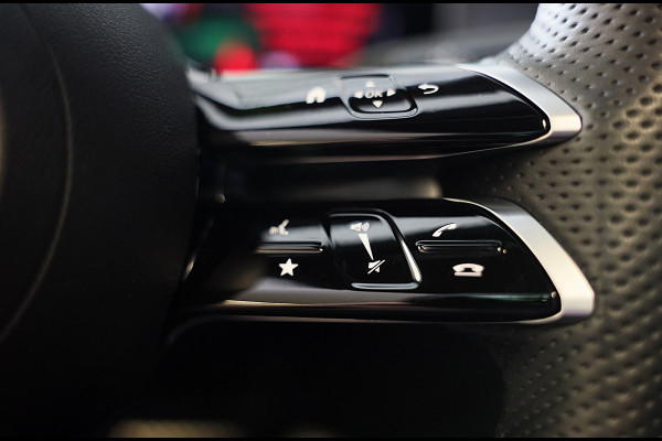 Mercedes-Benz GLC 300e 4MATIC AMG 63 Look / Head Up / Memory / Open Pano / 360 Camera / Acc / Trekhaak / Led / 20 Inc