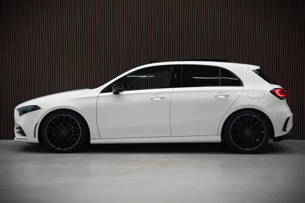 Mercedes-Benz A-Klasse 200 Business Solution AMG Upgrade | Panoramadak | Stoelverwarming | Cruise Control | Navigatie | Camera | LED High Performance | Keyless | Ambiance Verlichting | Parkeersensoren |