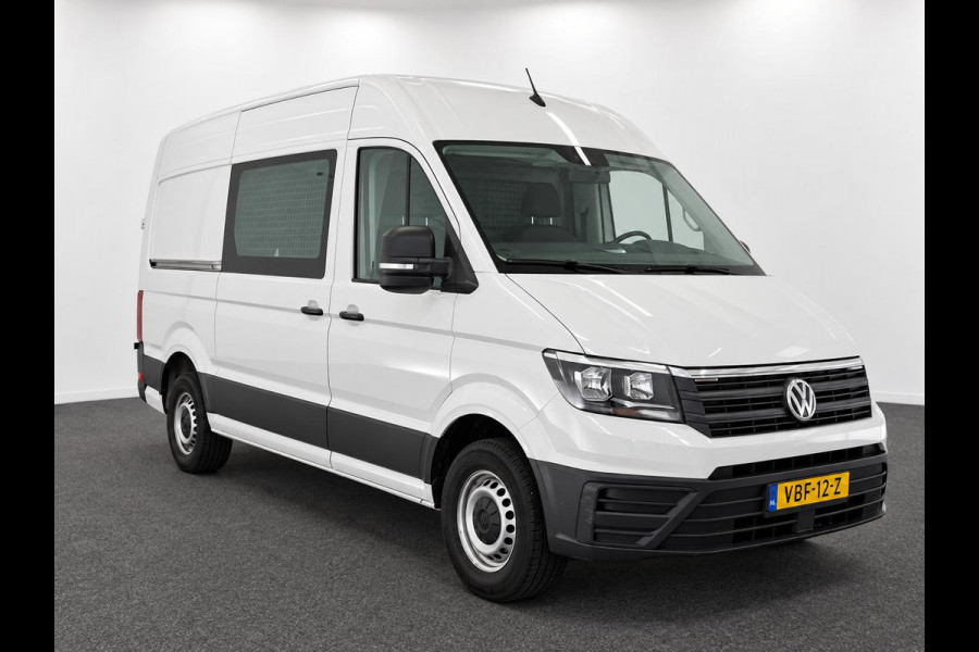 Volkswagen Crafter 35 2.0 TDI L3H3 Trendline RDW 140pk Camera PDC Achter Cruise Control Airco CarPlay Trekhaak 3000kg Bluetooth Composition Media Verwarmbare Voorruit Elek. Spiegels Elek. Ramen Centrale Vergrendeling Comfortstoel