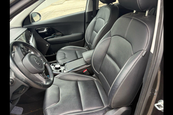 Kia e-Niro ExecutiveLine 64 kWh | Schuifdak | Leder | Memory Seats | Stoelverwarming & Ventilatie | Adaptive Cruise |