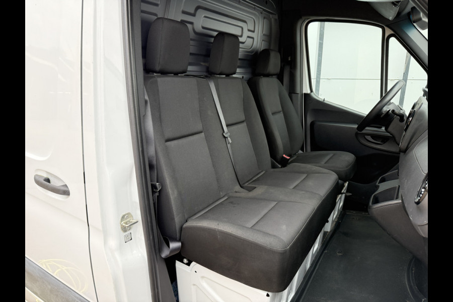 Mercedes-Benz eSprinter 312 55kWh L2H2 Elektrisch 168km WLTP 93.5% (SOH) 80kW Snelladen Climate Control Camera Laadkabel