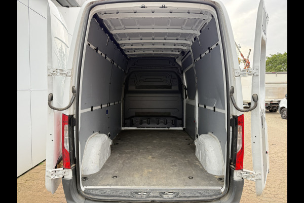 Mercedes-Benz eSprinter 312 55kWh L2H2 Elektrisch 168km WLTP 93.5% (SOH) 80kW Snelladen Climate Control Camera Laadkabel