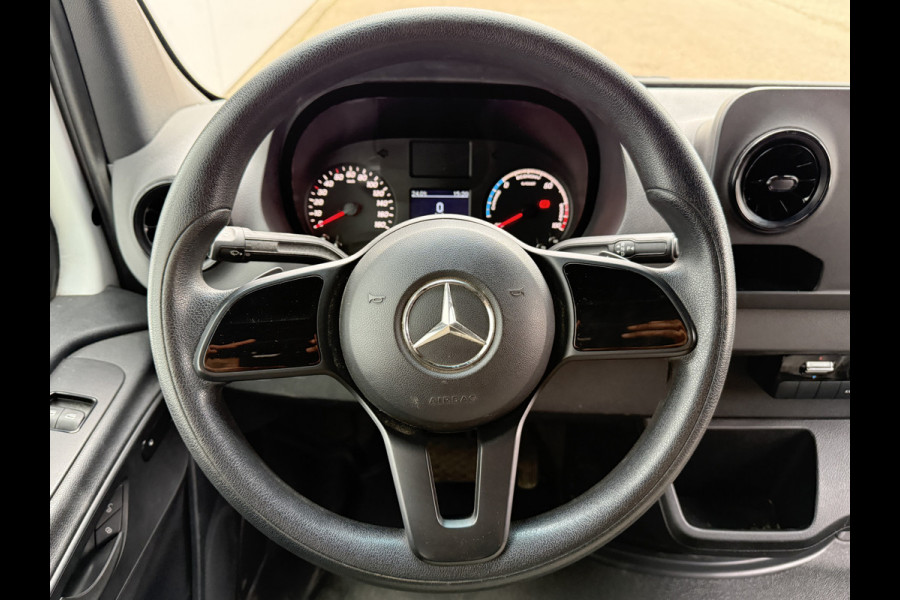 Mercedes-Benz eSprinter 312 55kWh L2H2 Elektrisch 168km WLTP 93.5% (SOH) 80kW Snelladen Climate Control Camera Laadkabel