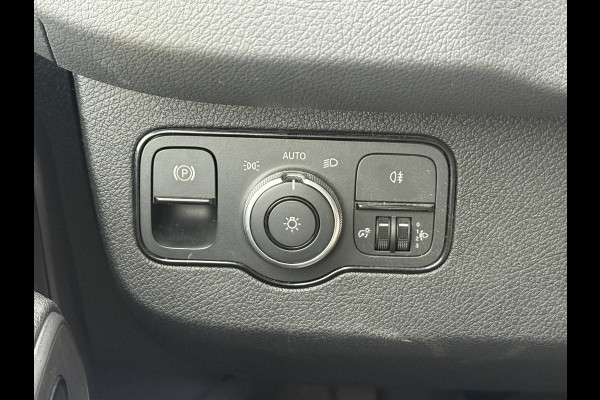 Mercedes-Benz eSprinter 312 55kWh L2H2 Elektrisch 168km WLTP 93.5% (SOH) 80kW Snelladen Climate Control Camera Laadkabel