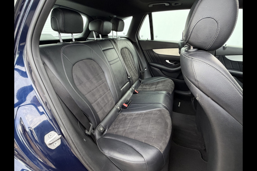 Mercedes-Benz GLC 220 d 4MATIC Solution AMG Incl.BTW Pano Treepl Stoelverw Elek.Klep Uitstraling!