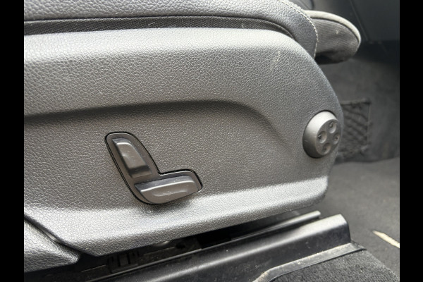 Mercedes-Benz GLC 220 d 4MATIC Solution AMG Incl.BTW Pano Treepl Stoelverw Elek.Klep Uitstraling!