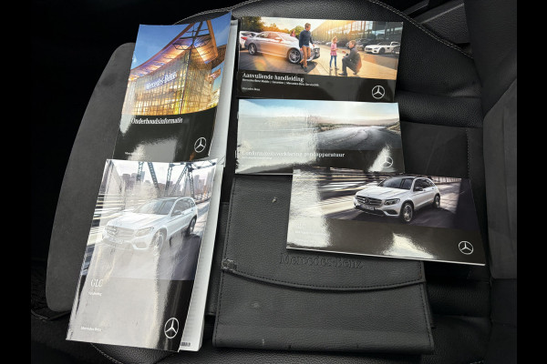 Mercedes-Benz GLC 220 d 4MATIC Solution AMG Incl.BTW Pano Treepl Stoelverw Elek.Klep Uitstraling!