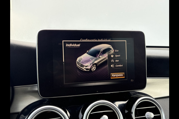 Mercedes-Benz GLC 220 d 4MATIC Solution AMG Incl.BTW Pano Treepl Stoelverw Elek.Klep Uitstraling!