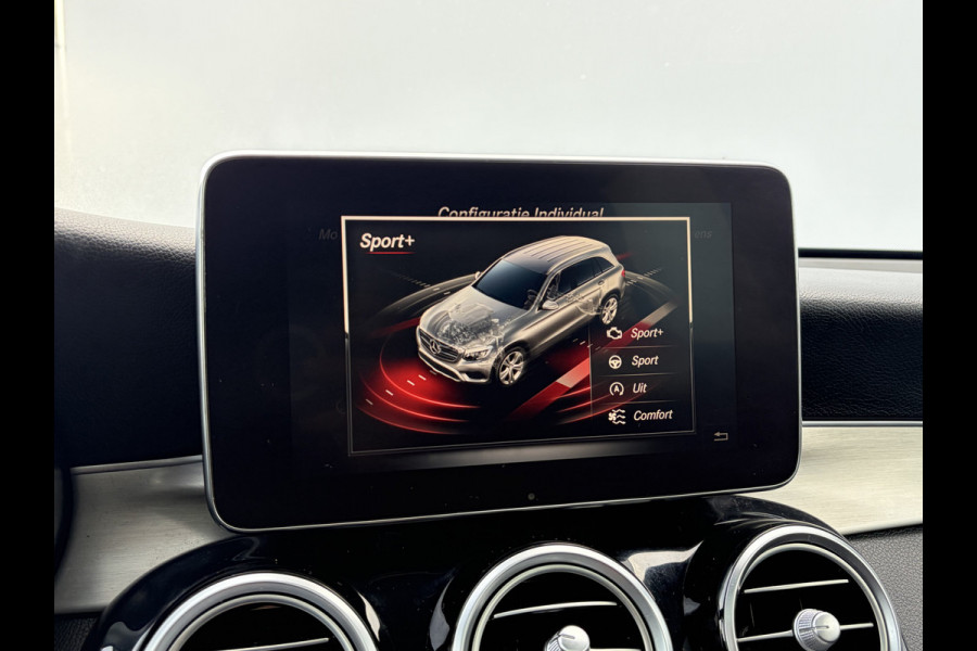 Mercedes-Benz GLC 220 d 4MATIC Solution AMG Incl.BTW Pano Treepl Stoelverw Elek.Klep Uitstraling!
