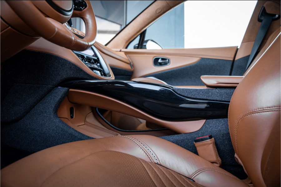 Aston Martin Dbx 4.0 V8 - 1/500 | Panorama | 360 Camera | Luchtvering | Stoelkoeling
