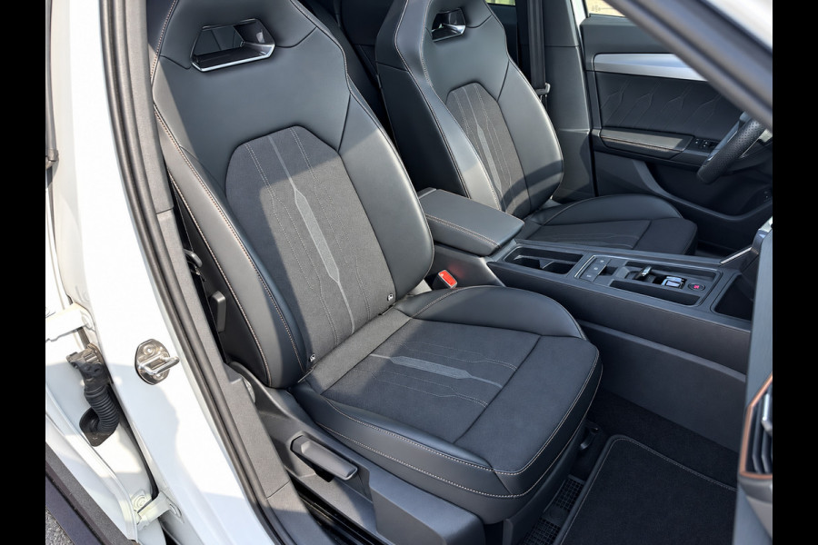 CUPRA Formentor 1.4 e-Hybrid VZ Performance 245PK! Panoramadak! Keyless! Sfeerverl. 360 Camera!