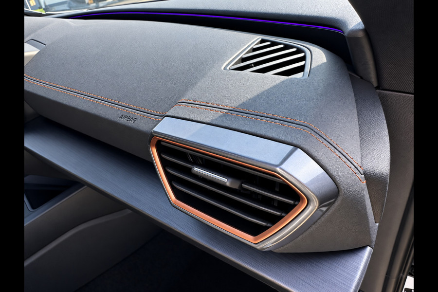 CUPRA Formentor 1.4 e-Hybrid VZ Performance 245PK! Panoramadak! Keyless! Sfeerverl. 360 Camera!