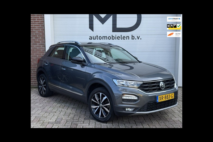 Volkswagen T-Roc 1.0 TSI Style - Trekhaak - CarPlay - LED - Originele Nederlandse auto met NAP - Cruise - Camera