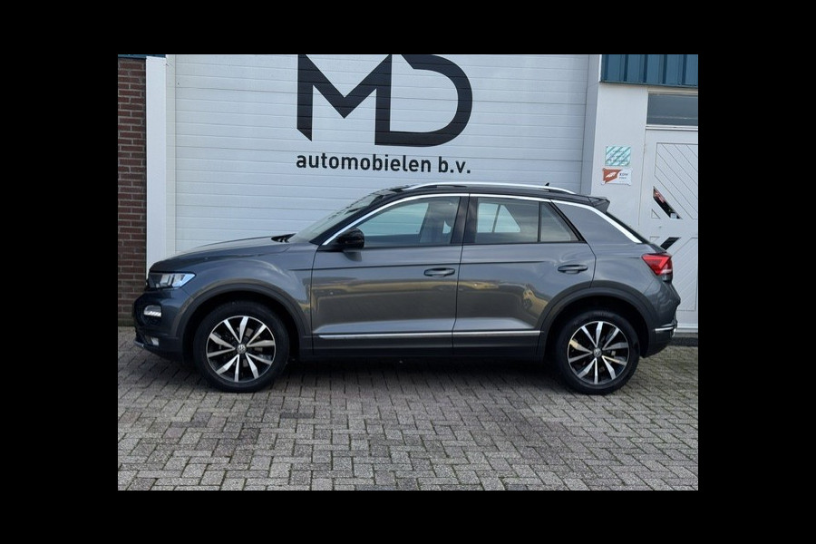 Volkswagen T-Roc 1.0 TSI Style - Trekhaak - CarPlay - LED - Originele Nederlandse auto met NAP - Cruise - Camera