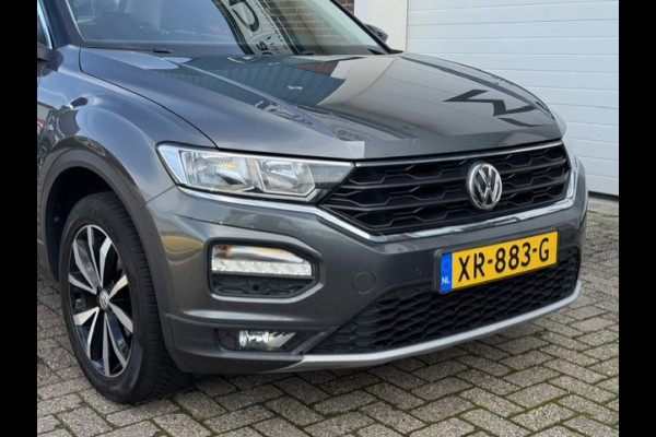 Volkswagen T-Roc 1.0 TSI Style - Trekhaak - CarPlay - LED - Originele Nederlandse auto met NAP - Cruise - Camera