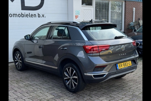 Volkswagen T-Roc 1.0 TSI Style - Trekhaak - CarPlay - LED - Originele Nederlandse auto met NAP - Cruise - Camera
