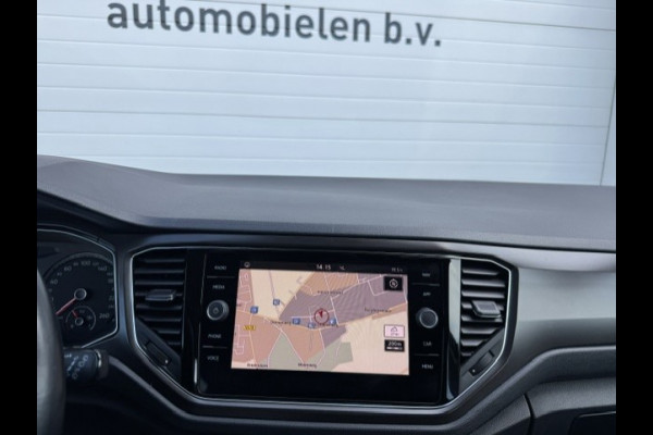 Volkswagen T-Roc 1.0 TSI Style - Trekhaak - CarPlay - LED - Originele Nederlandse auto met NAP - Cruise - Camera