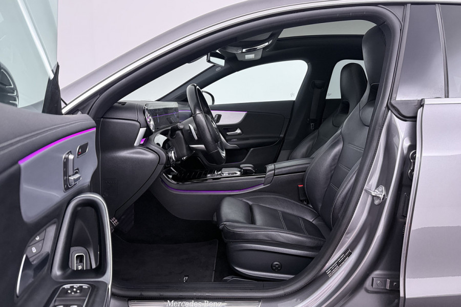 Mercedes-Benz CLA-Klasse Shooting Brake 200 Premium Plus (PANORAMADAK, SFEERVERLICHTING, HEAD-UP, CAMERA, ELEKT. STOELEN)