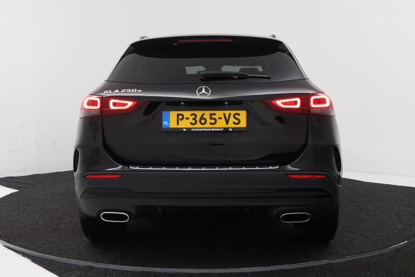 Mercedes-Benz GLA 250 e AMG Line (SFEERVERLICHTING, CAMERA, STOELVERWARMING, LED, 1e EIGENAAR)