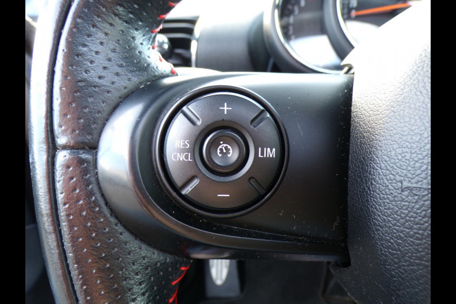 MINI Clubman 1.5 Cooper Business JCW Pano-Cruise-Harman Kardon