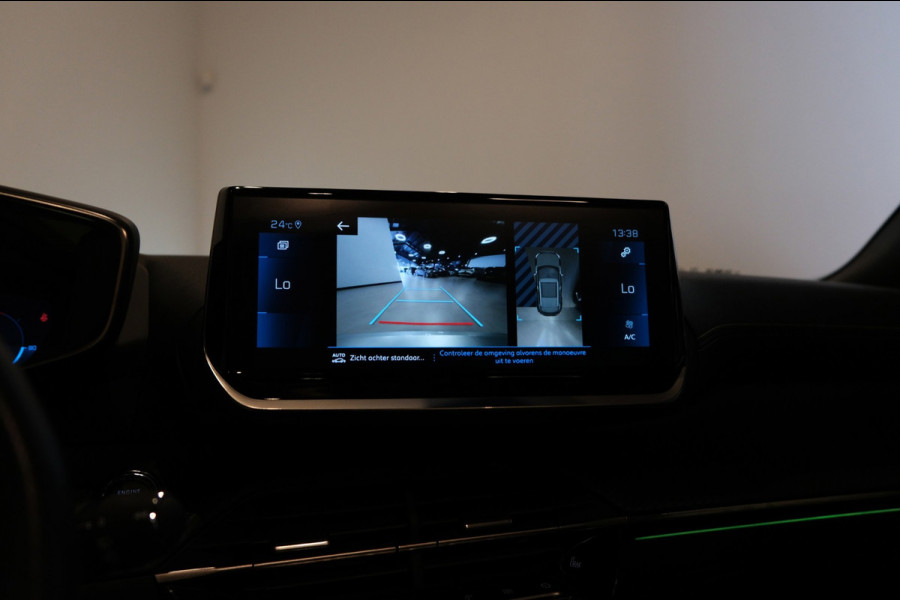Peugeot 2008 1.2 PureTech GT *PANORAMADAK/STOELVERWARMING* Afn. Trekhaak/Apple Carplay/Navi/Camera VOL
