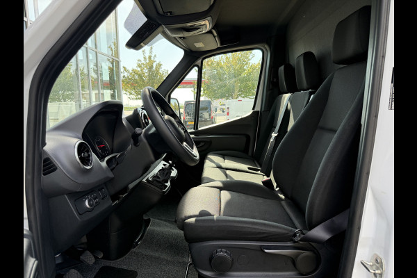 Mercedes-Benz Sprinter 317 1.9 CDI RWD Bakwagen met laadklep | MBUX 10 | Navi | Carplay | Camera | Stoelverw. | Cruisec.