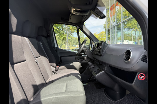 Mercedes-Benz Sprinter 317 1.9 CDI RWD Bakwagen met laadklep | MBUX 10 | Navi | Carplay | Camera | Stoelverw. | Cruisec.