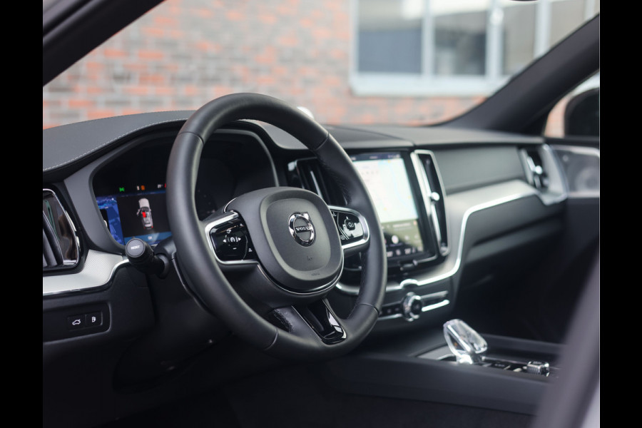 Volvo XC60 T8 AWD Polestar Engineered | Pano - Bowers & Wilkins - HUD