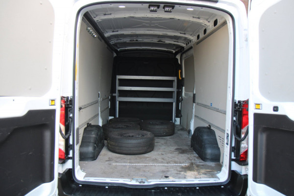 Ford Transit 350 2.0 TDCI 130PK L3H2 Trend / Camera / App connect / Navi / 3 zits