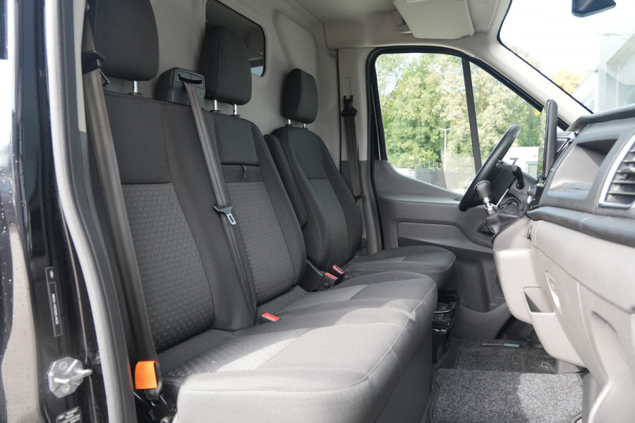 Ford Transit 350 2.0 TDCI L2H2 Trend 130pk - ACC - Blindspot - Camera - Trekhaak - Opstap - Rijklaar