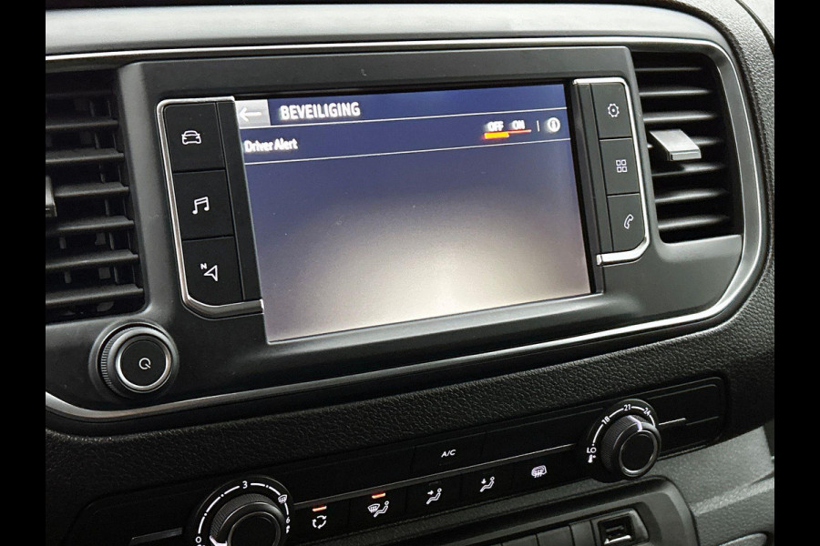 Opel Vivaro 145pk Automaat L3H1 Dubbele cabine Navigatie Camera Trekhaak Apple carplay Parkeersensoren Cruise control