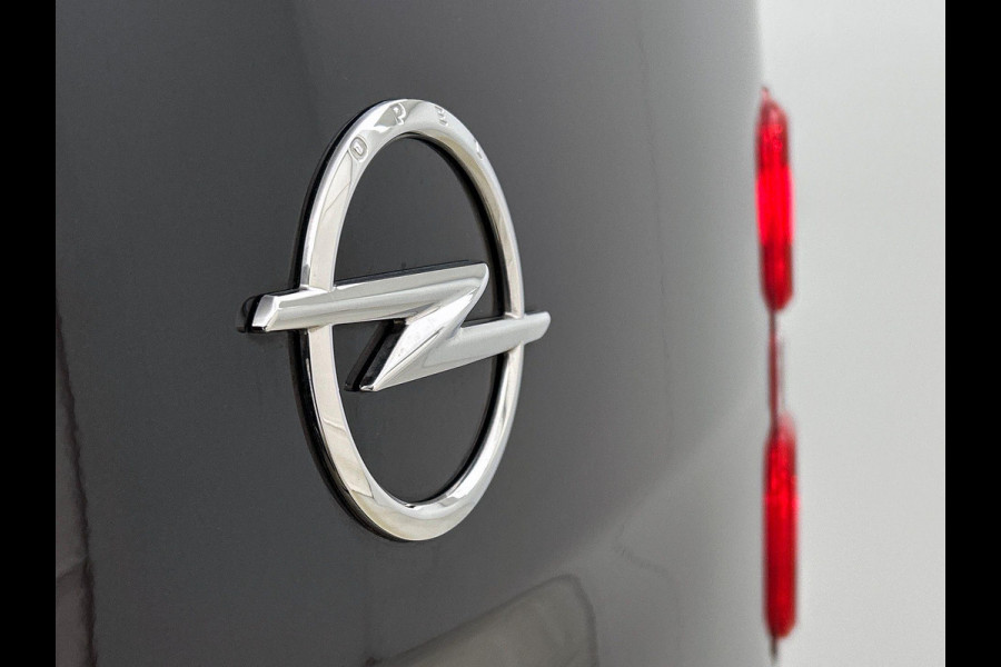 Opel Vivaro 145pk Automaat L3H1 Dubbele cabine Navigatie Camera Trekhaak Apple carplay Parkeersensoren Cruise control