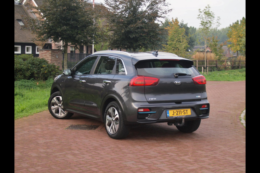 Kia e-Niro DynamicLine 64 kWh | SOH 100% | Fase 3 | Camera | Trekhaak | Apple Carplay | Dealeronderhouden |