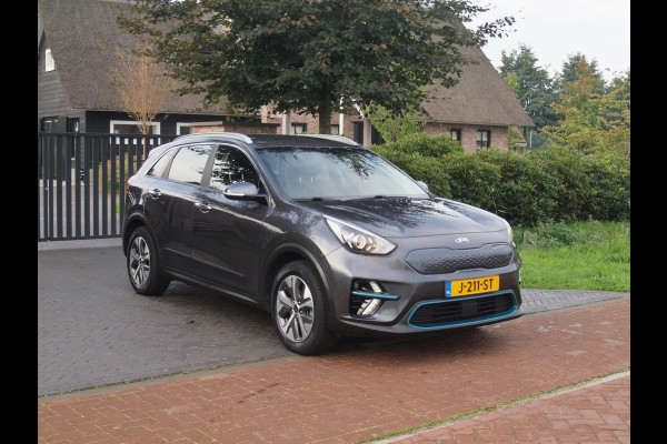 Kia e-Niro DynamicLine 64 kWh | SOH 100% | Fase 3 | Camera | Trekhaak | Apple Carplay | Dealeronderhouden |