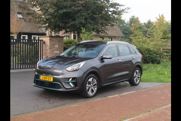 Kia e-Niro DynamicLine 64 kWh | SOH 100% | Fase 3 | Camera | Trekhaak | Apple Carplay | Dealeronderhouden |