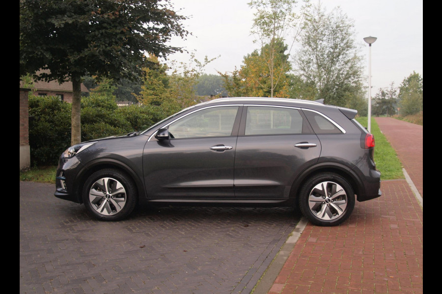 Kia e-Niro DynamicLine 64 kWh | SOH 100% | Fase 3 | Camera | Trekhaak | Apple Carplay | Dealeronderhouden |
