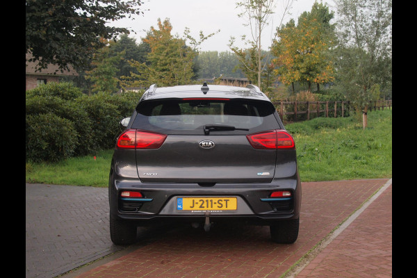 Kia e-Niro DynamicLine 64 kWh | SOH 100% | Fase 3 | Camera | Trekhaak | Apple Carplay | Dealeronderhouden |