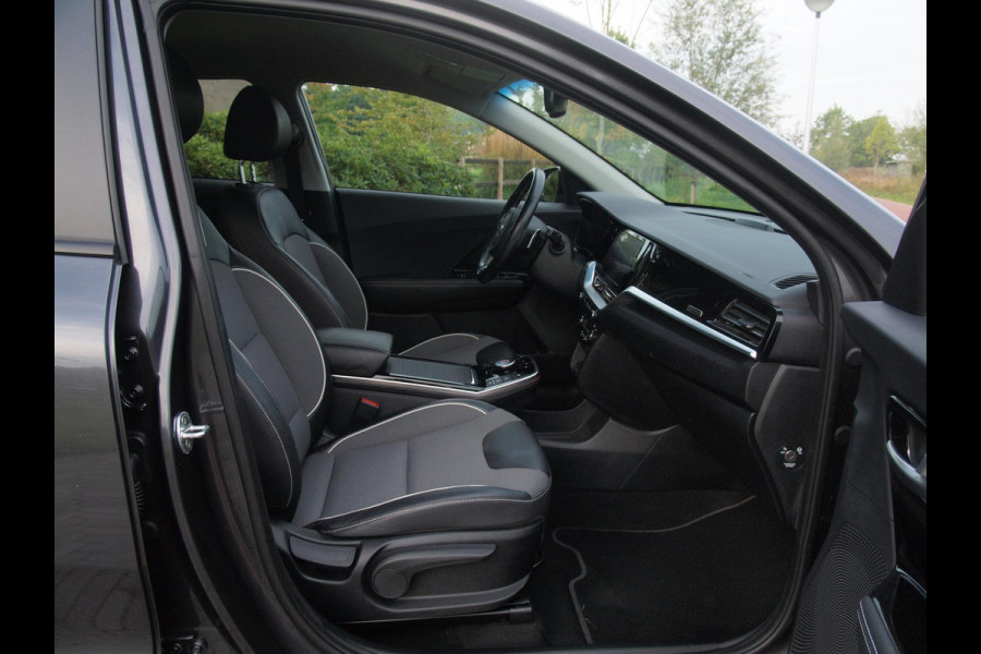 Kia e-Niro DynamicLine 64 kWh | SOH 100% | Fase 3 | Camera | Trekhaak | Apple Carplay | Dealeronderhouden |