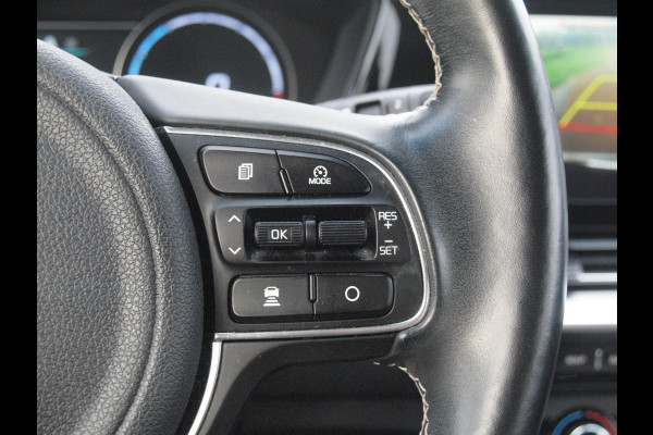 Kia e-Niro DynamicLine 64 kWh | SOH 100% | Fase 3 | Camera | Trekhaak | Apple Carplay | Dealeronderhouden |