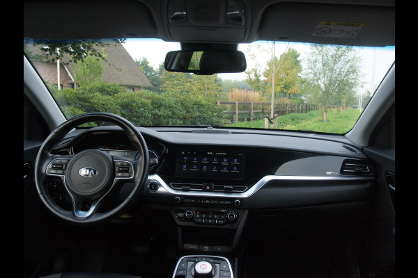 Kia e-Niro DynamicLine 64 kWh | SOH 100% | Fase 3 | Camera | Trekhaak | Apple Carplay | Dealeronderhouden |