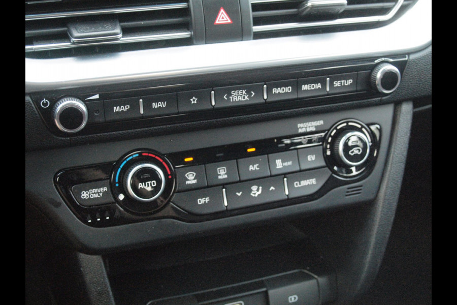 Kia e-Niro DynamicLine 64 kWh | SOH 100% | Fase 3 | Camera | Trekhaak | Apple Carplay | Dealeronderhouden |
