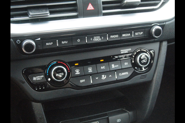 Kia e-Niro DynamicLine 64 kWh | SOH 100% | Fase 3 | Camera | Trekhaak | Apple Carplay | Dealeronderhouden |