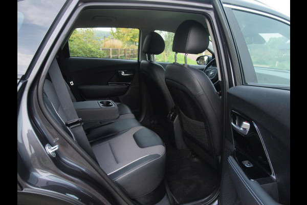 Kia e-Niro DynamicLine 64 kWh | SOH 100% | Fase 3 | Camera | Trekhaak | Apple Carplay | Dealeronderhouden |